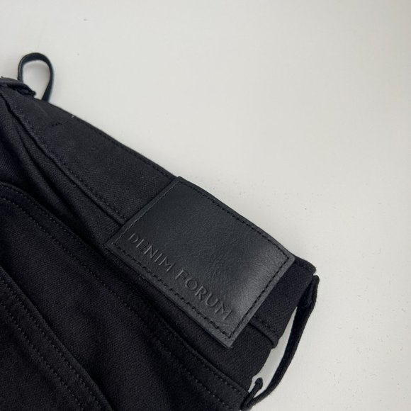 Aritzia Denim Forum | The Nico Mid Rise Skinny Crop Lace-Up Jeans - Picture 12 of 12